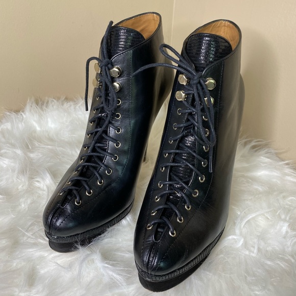 ANN TAYLOR BLACK LEATHER LACE UP BOOTIE - Picture 6 of 12